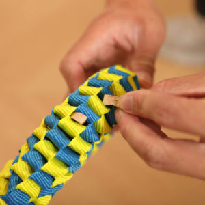 TwistPlay, anillo de tirón ecológico, elegante y juguetón, juguete para masticar perros, trenzado de nailon duradero para cachorros y gatos - Product Image 2