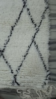 Vente chaude de tapis marocains blancs naturels tapis à poils longs en laine fine disponibles au prix d'usine