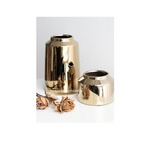 Nouvellement arrivée haute exigence moderne en aluminium Table décorative Vases à fleurs ensemble 2 tailles différentes or poli métallique inde - Product Image 1
