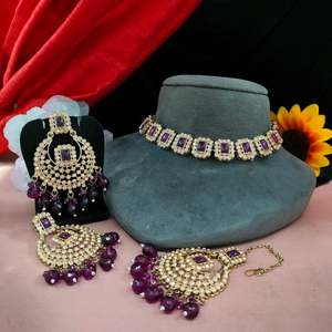 Zircon Sleek Necklace <b>Set</b> With Maang Tikka Elegant Piece Crafted With Precision Prefect For Both Formal & Semi Formal Occasions - Product Image 2