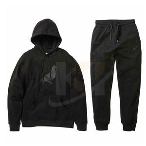 Chándales bordados personalizados de estilo único Chándales bordados de color sólido a la venta - Product Image 1