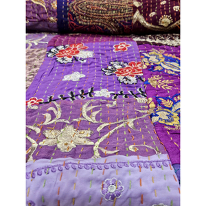 Couvre-lit Kantha Kambhadiya fait main, vintage, bohème chic, en soie de haute qualité, pour femmes, 90x108cm, hiver, Thevintageartcraft - Product Image 2