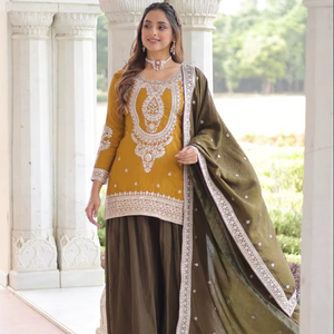 Traje Sharara Vintage de Otoño con Bordado de Lentejuelas en Seda NC con Dupatta - Product Image 1