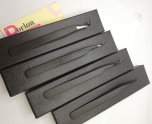 Outils de beauté des cils Conseils de plasma noir avec pince à épiler enduite de couleur noire mate Logo privé Pince à épiler d'extension de cils à pointe de fibre. - Product Image 5