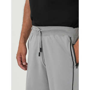 Shorts en coton KANONI au design classique, taille XS, respirants, confortables, longueur genou, taille élastique, en polyester tissé et tricoté - Product Image 5