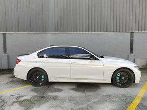 Voiture d'occasion 2018 BMW330e F30 LCi 2.0L en vente VENTES AUTO - Product Image 3