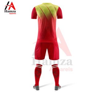 Uniforme de fútbol personalizado Color azul y blanco cuello redondo 100% tela de poliéster 180 GSM Material ropa deportiva uniforme de fútbol - Product Image 6