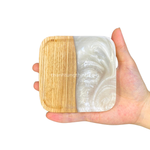 Juego de Posavasos de Resina y Madera de Bambú Blue Ocean, Accesorio Moderno y Reutilizable para Bebidas, Hecho en Vietnam - Product Image 6