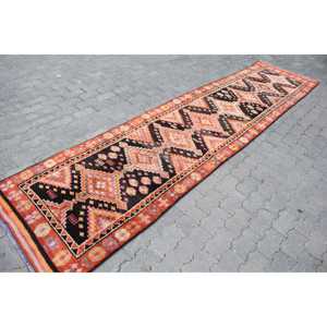 Alfombra Vintage de 2.8x12.4 pies, Alfombra Turca con Diseño Floral Naranja - Product Image 3