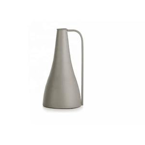 Vente chaude Moderne En Métal Fleur Vase avec Poignée Moderne En Métal Table Vase Décoratif Pichet Vase Élégant Maison Salon Décor - Product Image 4