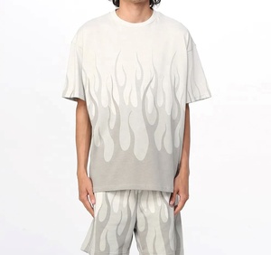 Shorts de algodón suave para hombre con tacto cómodo y diseño transpirable, conjunto de moda urbana personalizado. - Product Image 2