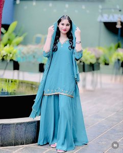 Look A Beautiful Women Collection Pure Faux Georgette Fabric avec un travail de séquence de broderie de 5 MM - Product Image 4