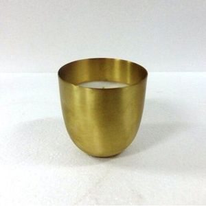 ขวดเทียนโลหะขัดเงา รูปทรงสวยงามสำหรับเทียนหอมระดับพรีเมียม ช่วยกระจายแสงได้อย่างนุ่มนวลและสร้างบรรยากาศหอมละมุน - Product Image 3