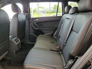 Volkswagen Tiguan 2.0T SEL R-Line Noir 2022 - Product Image 5