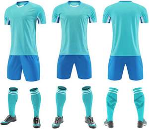 Maillot de football léger sur mesure uniforme en polyester à séchage rapide avec tissu évacuant l'humidité pour les joueurs de football - Product Image 2