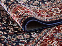 Türkischer Luxus-Teppich, maschinell gefertigt, Polyester, Dunkelrot, Marineblau, Premium-Wohnzimmerteppich vom Hersteller aus Gaziantep.