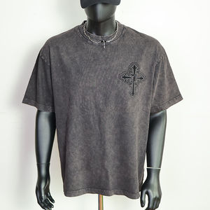 T-shirts surdimensionnés personnalisés pour hommes, 220 g/m², coton délavé à l'acide, coupe ample, avec motif en strass et broderie. - Product Image 1