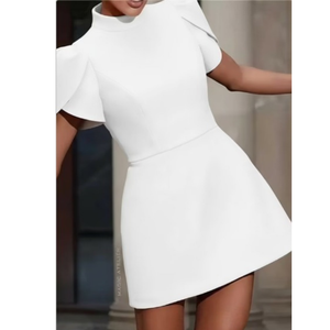Robe de soirée mini élégante blanche pour femme, dos nu avec nœud et boutons, vente en gros - Product Image 1