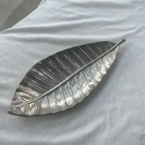 Plateau décoratif en aluminium, feuille argentée, décoration d'intérieur, plateau de service, artisanat en métal, centre de table, vaisselle - Product Image 2