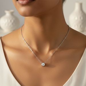 Collier solitaire avec diamant rond serti clos de 0,20 carats - Product Image 6