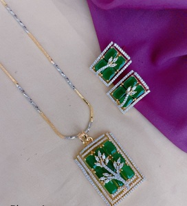 ชุดจี้ทองพร้อมต่างหูสำหรับผู้หญิงและเด็กผู้หญิงชุดใส่ไปงานแต่ง - Product Image 2