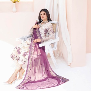 Venta al por mayor de trajes de gasa de 3 piezas de diseñador pesado Maxi, ropa original de marca pakistaní e india Lehnga Choli de Ramsha - Product Image 6