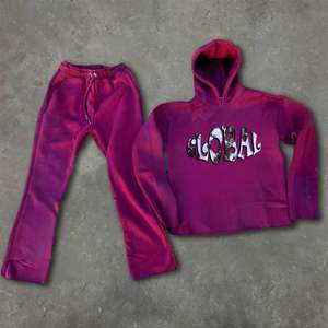 Ensemble Survêtement Personnalisé à la Mode pour Homme Sérigraphie Sweat à Capuche et Pantalon de Survêtement Lavage à l'Acide pour Hommes - Product Image 1