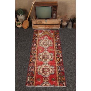 Tapis vintage, petit tapis de 2,8 x 6,3 pieds, tapis turc géométrique rouge - Product Image 1