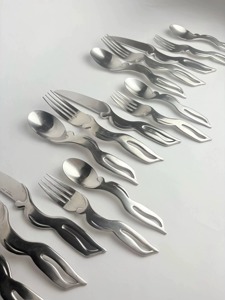 Ensemble de couverts élégant en argent antique, adapté à la décoration de table de cuisine, à la décoration de la maison, aux repas et aux réceptions, en provenance d'Inde - Product Image 5