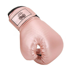 Gants de boxe professionnels en gros Gants en cuir sur mesure de haute qualité évacuation de l'humidité coupe-vent imperméable à bas prix - Product Image 1