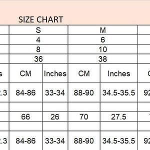 Robe de soirée élégante Dariana en velours à franges, coupe trapèze, fente haute, style fourreau, manches longues, longueur ras du sol, pour soirées d'hiver, naturelle - Product Image 4
