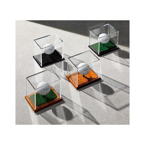 <span class=keywords><strong>Vitrine</strong></span> de balle de golf personnalisable. Options de base en bois massif ou gazon de qualité supérieure - Product Image 5