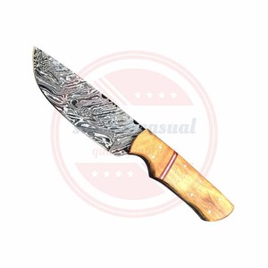 Couteau de chasse en acier Damas fait main avec manche en bois et gaine en cuir | couteaux de chasse à lame fixe - Product Image 3