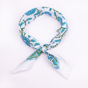 Bandana carré en coton écologique de qualité supérieure, imprimé floral, respirant, doux pour la peau, pour la tête, le cou et le visage - Product Image 5