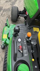 Offre Spéciale John Deer 1026R hydrostatique chargeur frontal tondeuse à quatre roues plateau de coupe John Deer 1026R tracteur compact plateau de coupe - Product Image 4