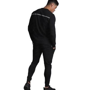 Chándal de invierno de corte informal para hombre, Conjunto de sudadera de cuello redondo de algodón ecológico, diseño serigrafiado de manga larga para venta al por mayor - Product Image 4