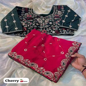 ผ้าไหมชีนอนสวยงามสำหรับผู้หญิง ประดับด้วยเลื่อมและงานลูกไม้หลากหลายแบบทั้งผืน ผลิตในอินเดีย - Product Image 1