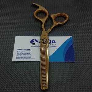 Ciseaux professionnels à effiler les cheveux de barbier en or Ciseaux à texturer en acier inoxydable avec poignée ergonomique pour salon et usage domestique - Product Image 1