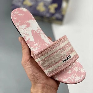 Designer Luxury Womens Shoes Flat Outdoor Famous Brands Casual <b>Slide</b> Sandals Slip-on Quick-drying Non-slip Sandals for Womens - Product Image 2