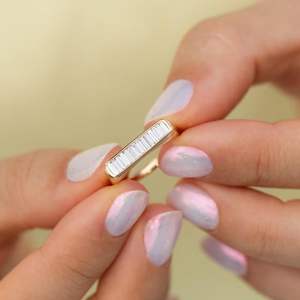 Anillo RITZIN Único con Corte Baguette Recto, Anillo de Plata de Ley con Oro Rosa, Anillo de Compromiso y Promesa para Mujer, Estilo Lindo - Product Image 4