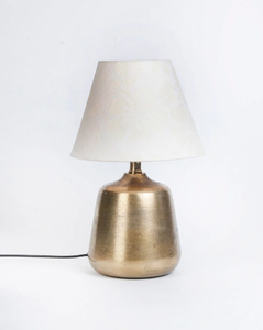 Lámpara de mesa de metal martillado en relieve de latón AK en latón con acabado antiguo para decoración de mesa/Decoración Para sala de estar - Product Image 5