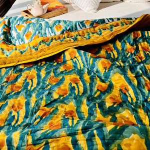 Tendencia de alta calidad tradicional 90X108 "200 GSM relleno de algodón amarillo tulipán bloque estampado Reversible Jaipuri edredón cosido a mano - Product Image 1
