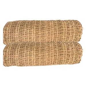 TAPIS DE PALMIER/MAILLE DE NOIX DE COCO Meilleure taille 2m x 20m Le meilleur du Vietnam: Maille de coco pour la plantation et le contrôle de l'érosion - Product Image 1