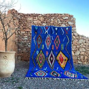 Couverture marocaine faite à la main, authentique artisanat berbère, couverture douce tissée à motifs tribaux, décoration d'intérieur, cadeau - Product Image 1