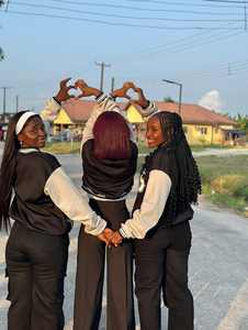 Veste de baseball pour femme, style récolte 2026, design personnalisé, broderies d'hiver, patchs, veste universitaire pour femme - Product Image 4