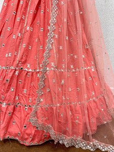 NUEVO FABZONE BRIDAL Lehenga Choli de Georgette de Seda con Trabajo de Espejos Real de Gujarat y Dupatta - En Stock - Product Image 4
