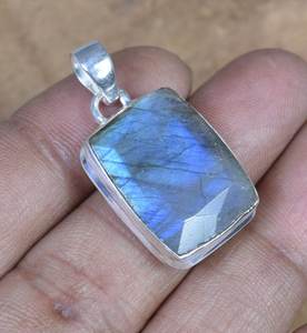 Pendentif en argent sterling avec labradorite bleue, bijoux en pierres précieuses faits à la main pour femmes - Product Image 4