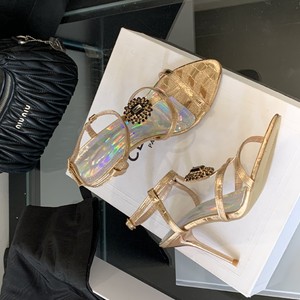รองเท้าผู้หญิงไซส์ 42 รุ่นใหม่ประจำฤดูร้อนปี 2026 สไตล์วินเทจประดับอัญมณีและคริสตัล สวยหรู ทันสมัย ระดับไฮเอนด์ แบบเปิดนิ้วเท้า - Product Image 3