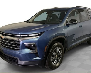 Chevrolet Traverse LT AWD 2025 d'occasion en parfait état - Product Image 1