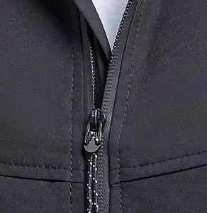 Vêtements décontractés de couleur unie pour hommes Veste en polyester Streetwear Nouvelle mode Veste en polyester confortable pour hommes - Product Image 6